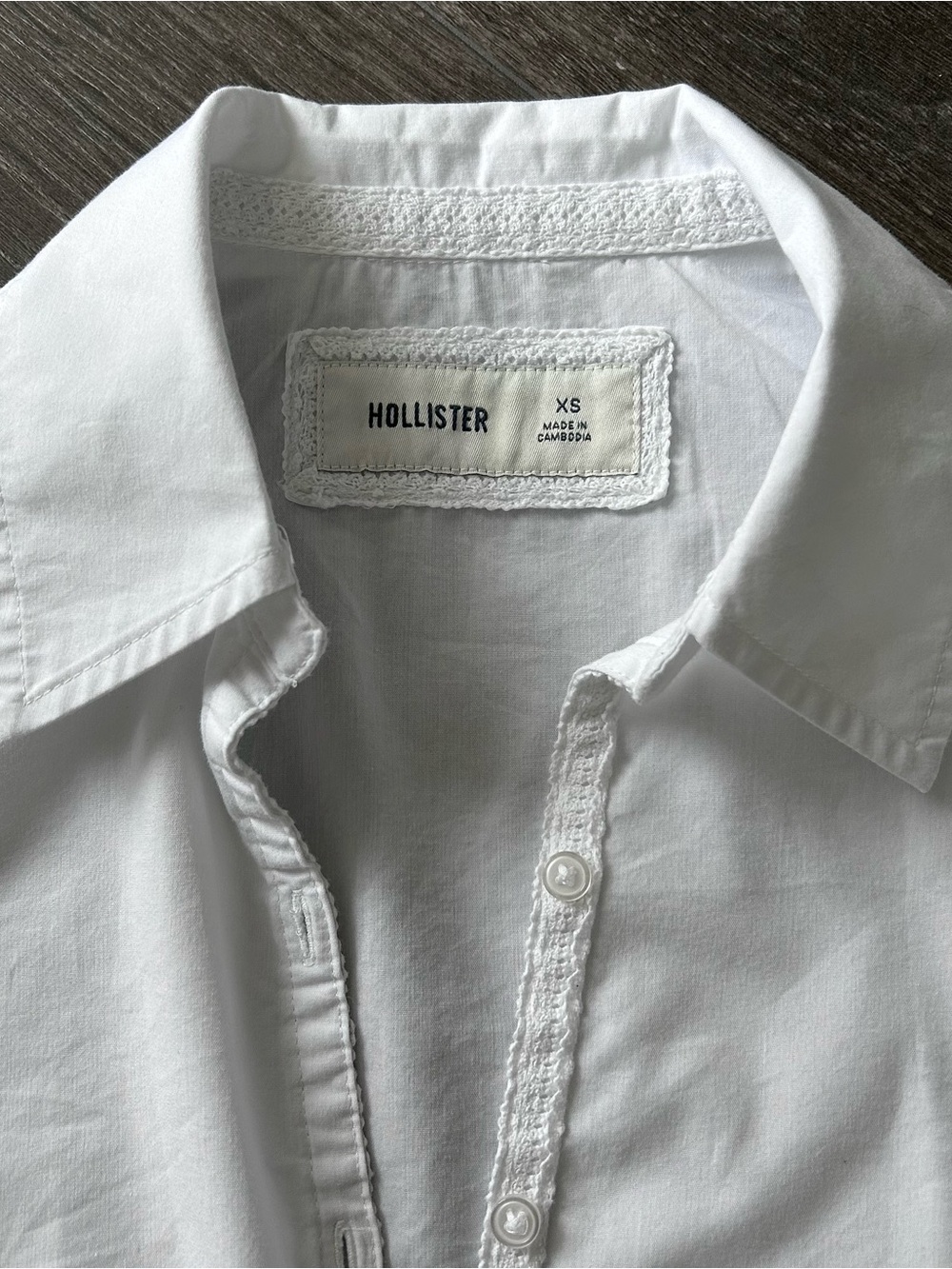 White Hollister Button-Up - Picture 5 of 6